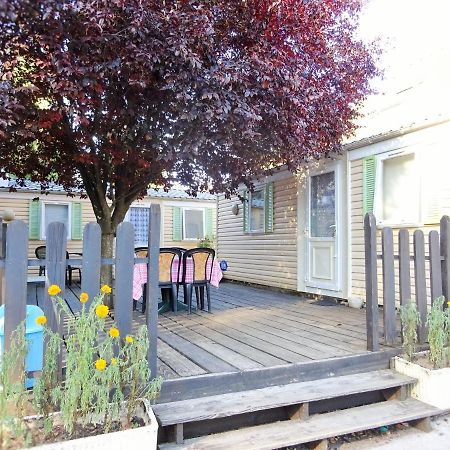 Mobil-Home 2 "Camping" Pesmes Экстерьер фото