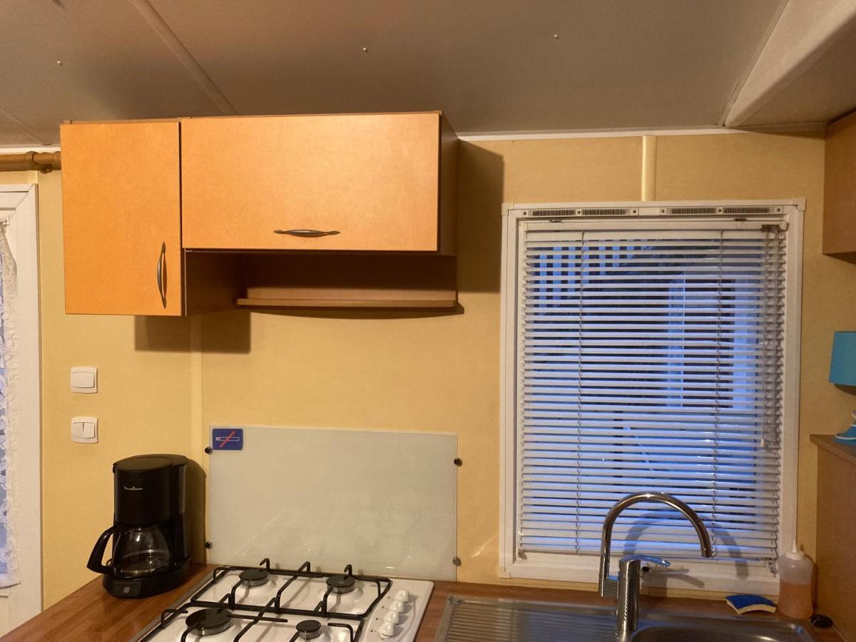 Mobil-Home 2 "Camping" Pesmes Экстерьер фото